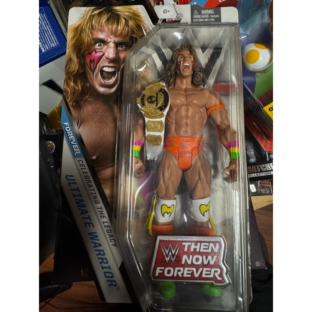 WWE Mattel Ultimate Warrior w Belt -Then Now Forever Basic Series WWF Flashback